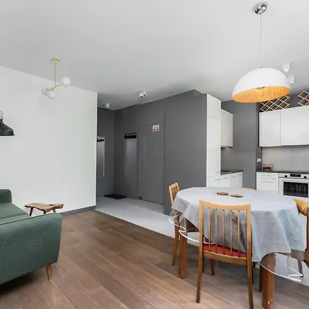 Jesionowa Homely With Garden By Bookinghost Apartment *