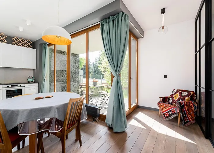 Jesionowa Homely With Garden By Bookinghost * Krakov