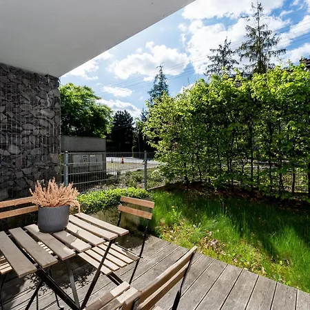 Jesionowa Homely With Garden By Bookinghost