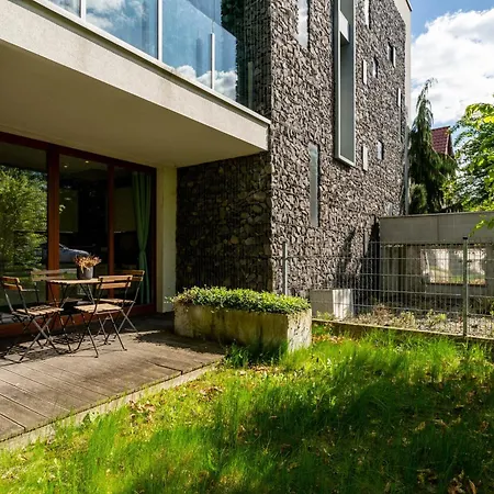 Apartment Jesionowa Homely With Garden By Bookinghost *